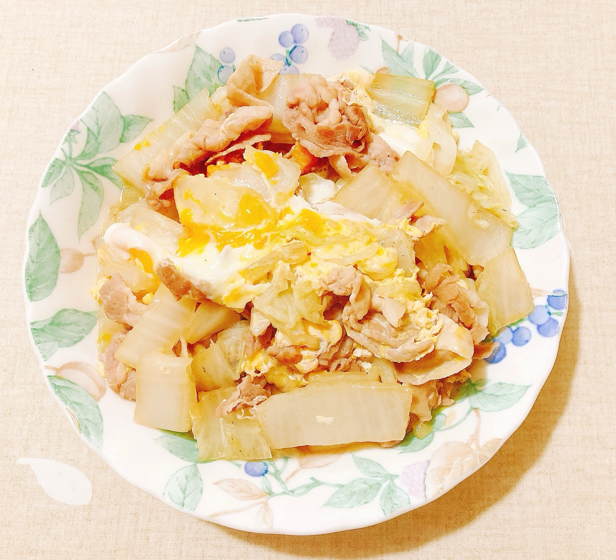 白菜と豚肉の卵とじ