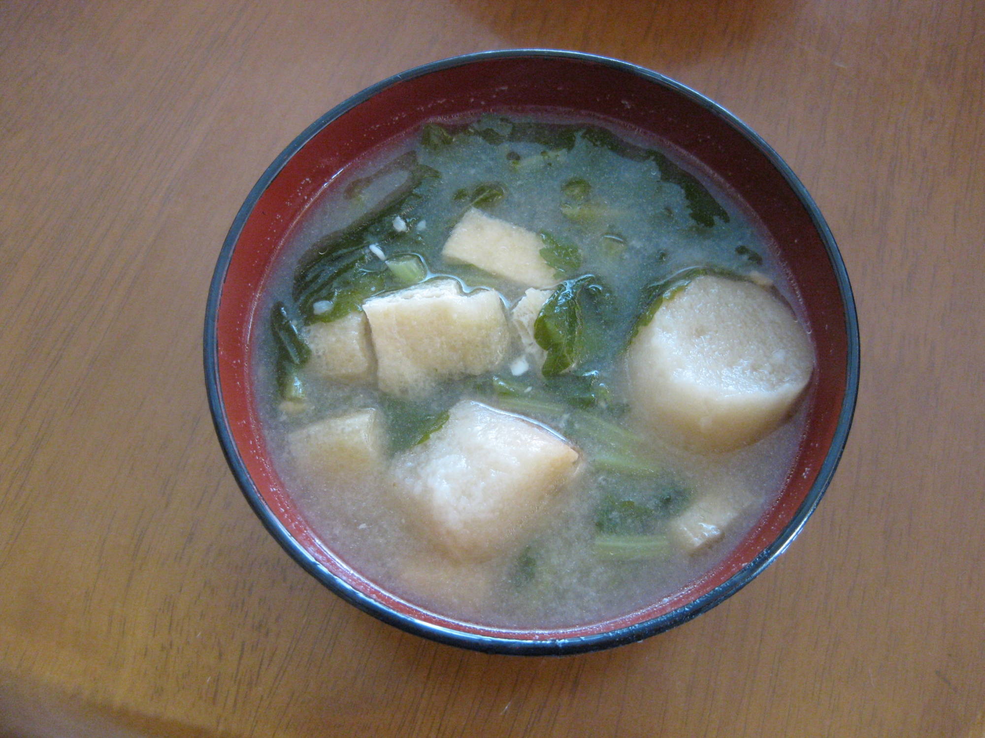 里芋☆大根の葉☆油揚げ☆お麩のお味噌汁♪