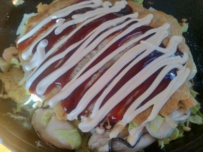 牡蠣と　海老の　お好み焼き