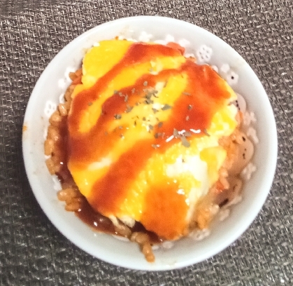 いつもありがとうございます♪
オムライス♡
バターが美味しいですね！
朝食に美味しく頂きました♡
お腹いっぱいです(^^)
レシピありがとうございます(^^)v