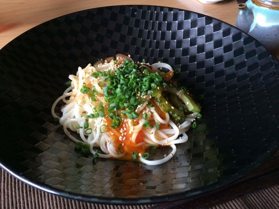 冷やし細うどん