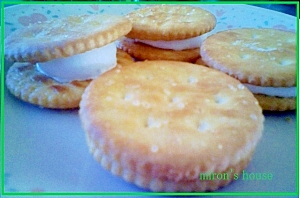 レンジで楽チン マシュマロとクラッカーで簡単おやつ レシピ 作り方 By みろん ノ 楽天レシピ レンジで楽チン マシュマロとクラッカーで簡単おやつ レシピ 作り方 By みろん ノ 楽天レシピ