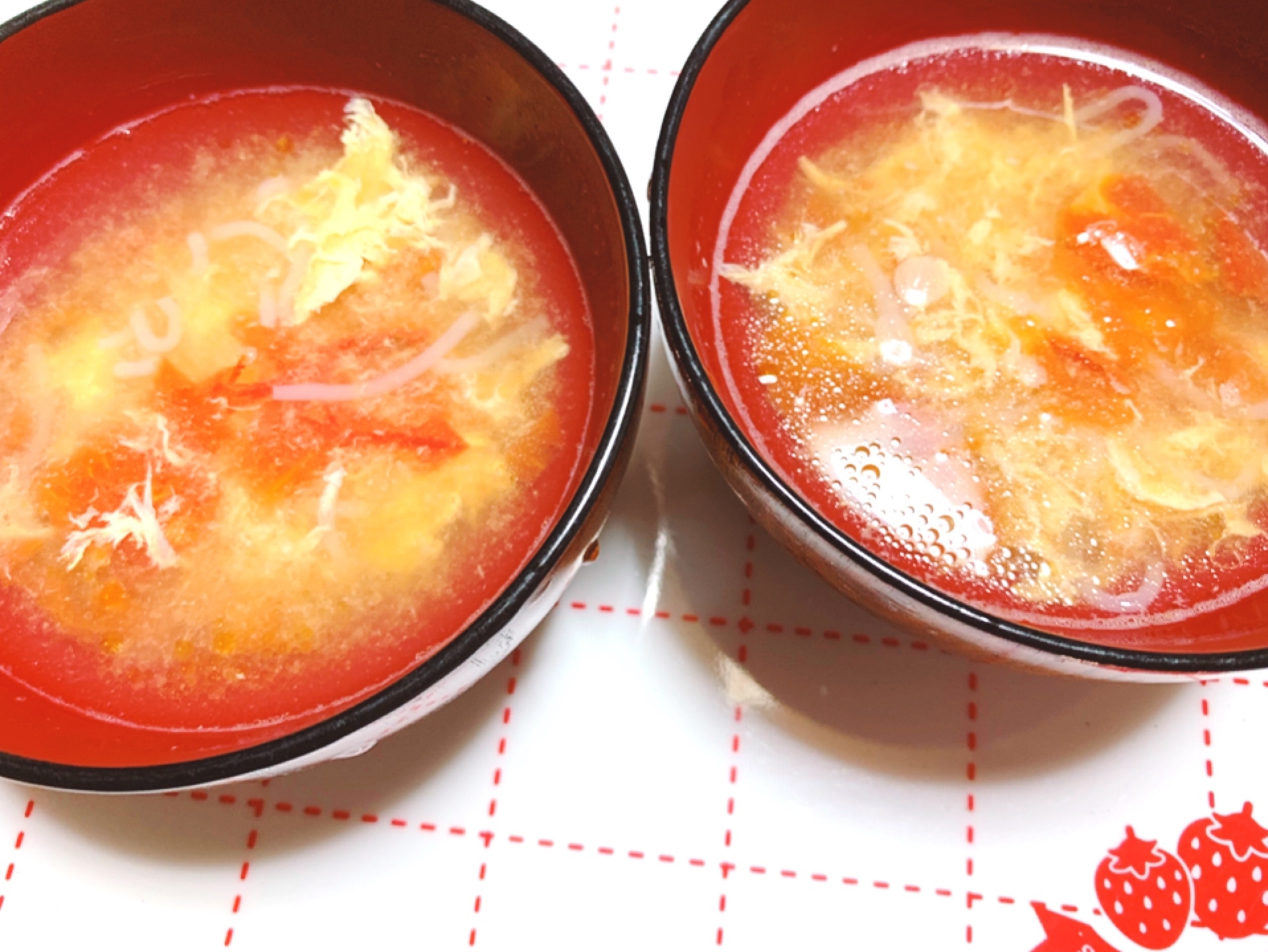 糸こんにゃくのトマトスープ