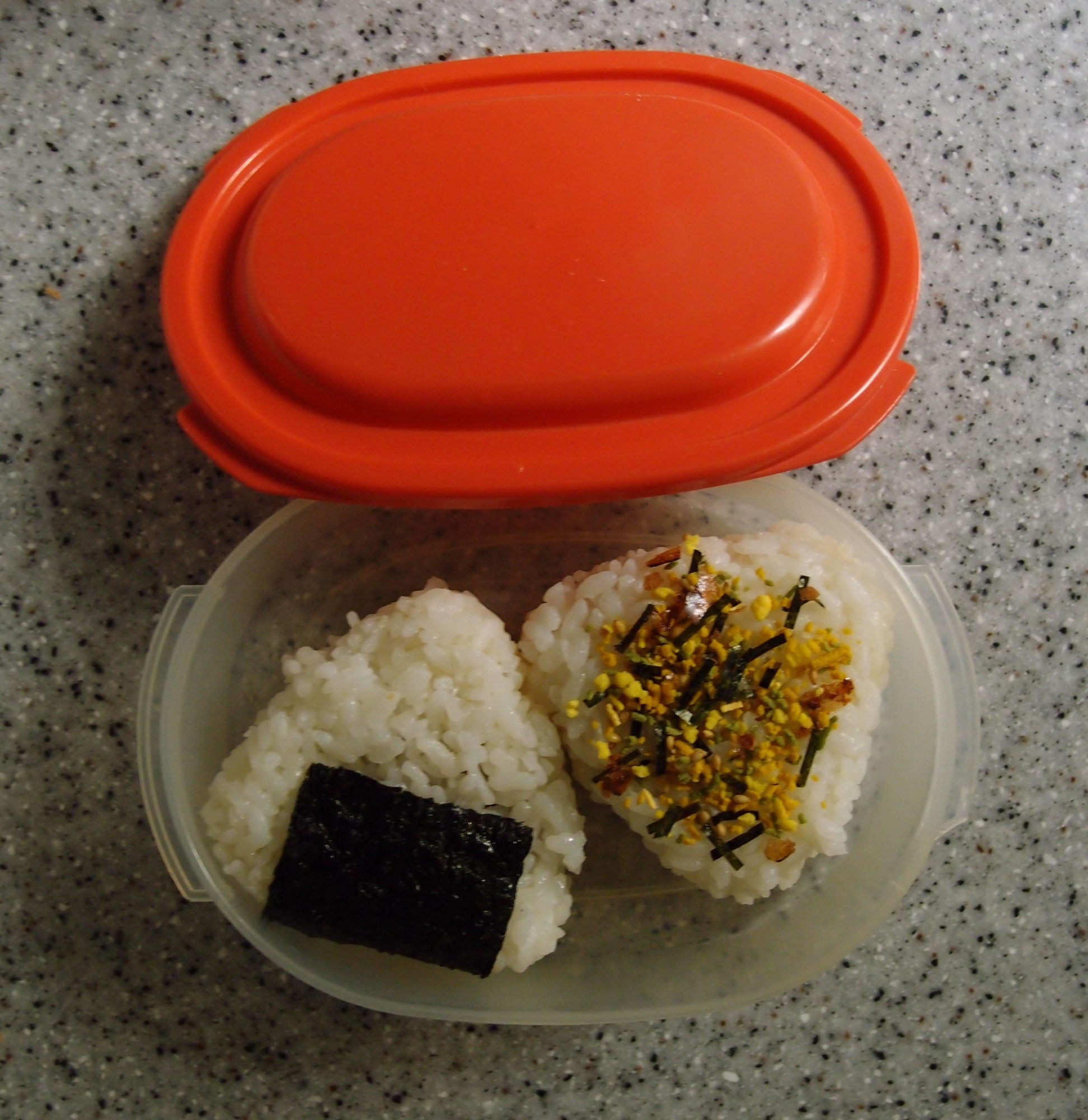 小松菜のおにぎり弁当