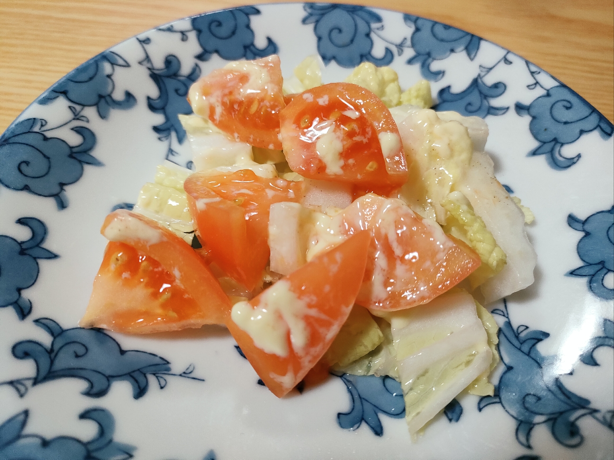 白菜とトマトのマヨサラダ