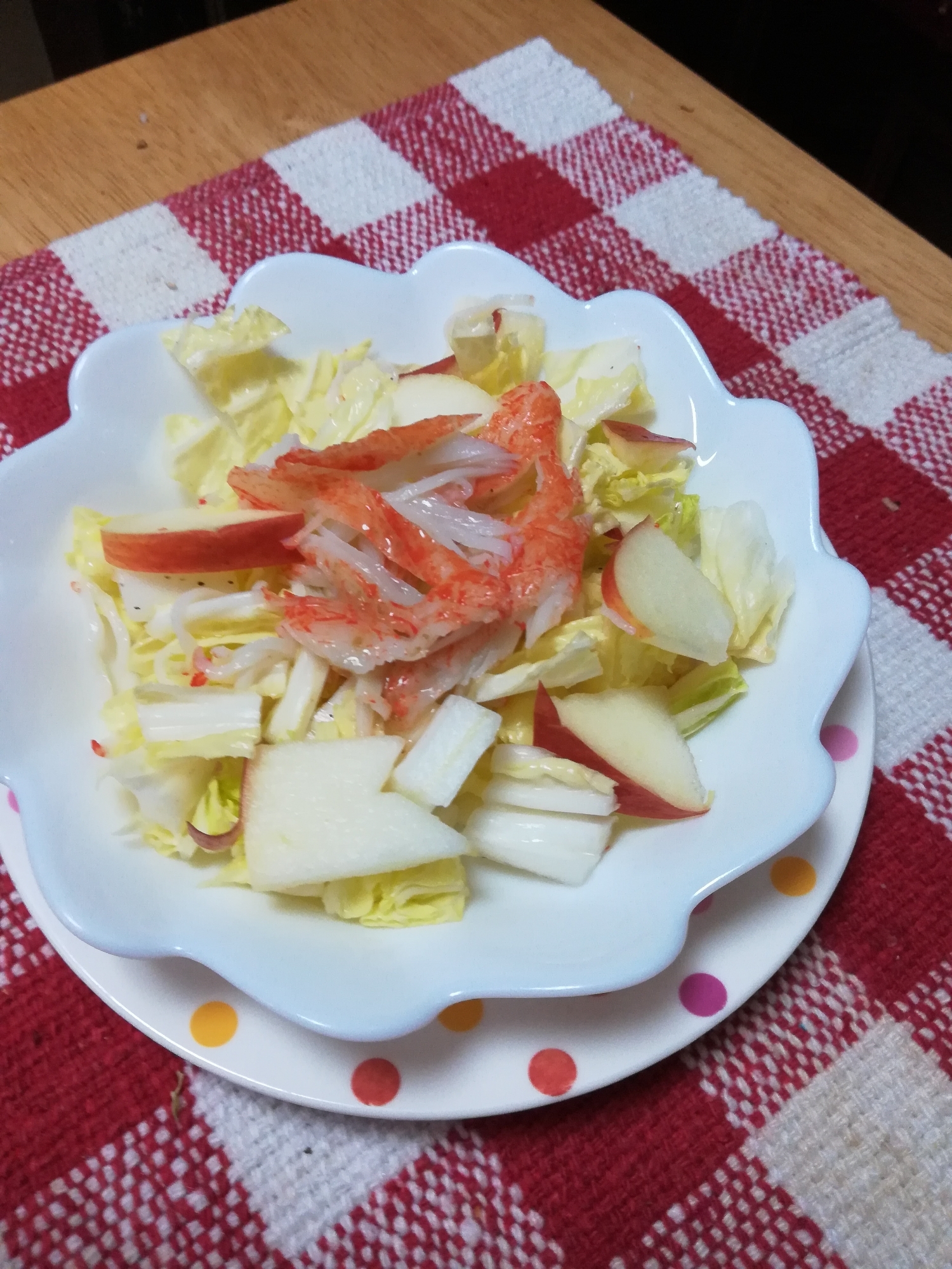 カニ風味!?りんごと白菜のシャキシャキ♡サラダ