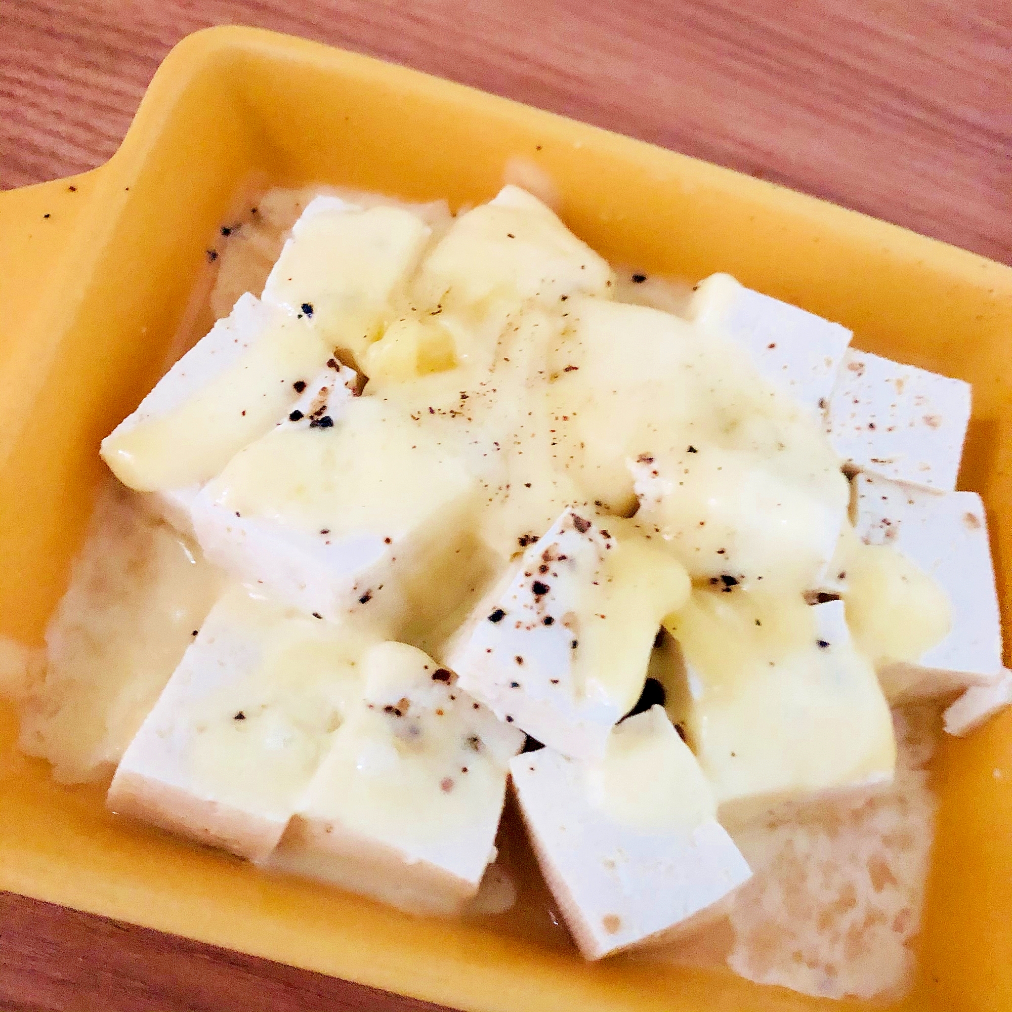 豆腐のチーズ黒コショウ焼き