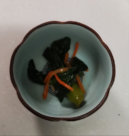 青梗菜と人参のごま油炒め