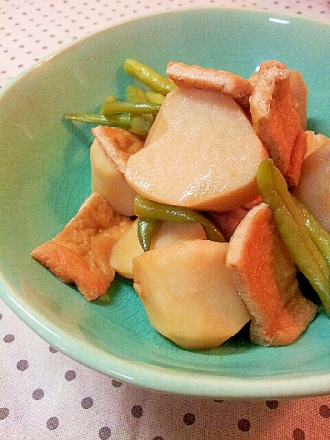 しっとり簡単 里芋と油揚げといんげんの煮物 レシピ 作り方 By ラズベリっち 楽天レシピ