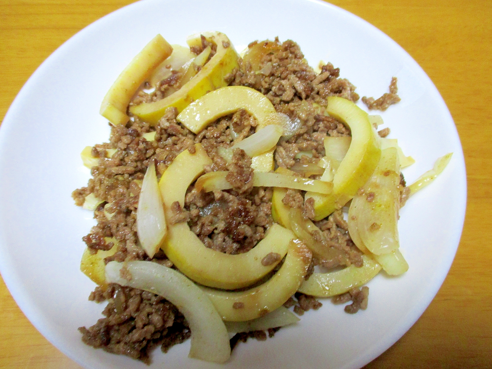 ミンチとタケノコのカレー醤油炒め