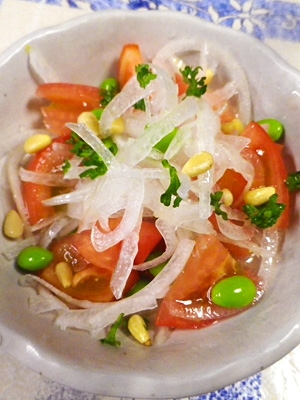 トマト枝豆玉ねぎのピリ辛サラダ