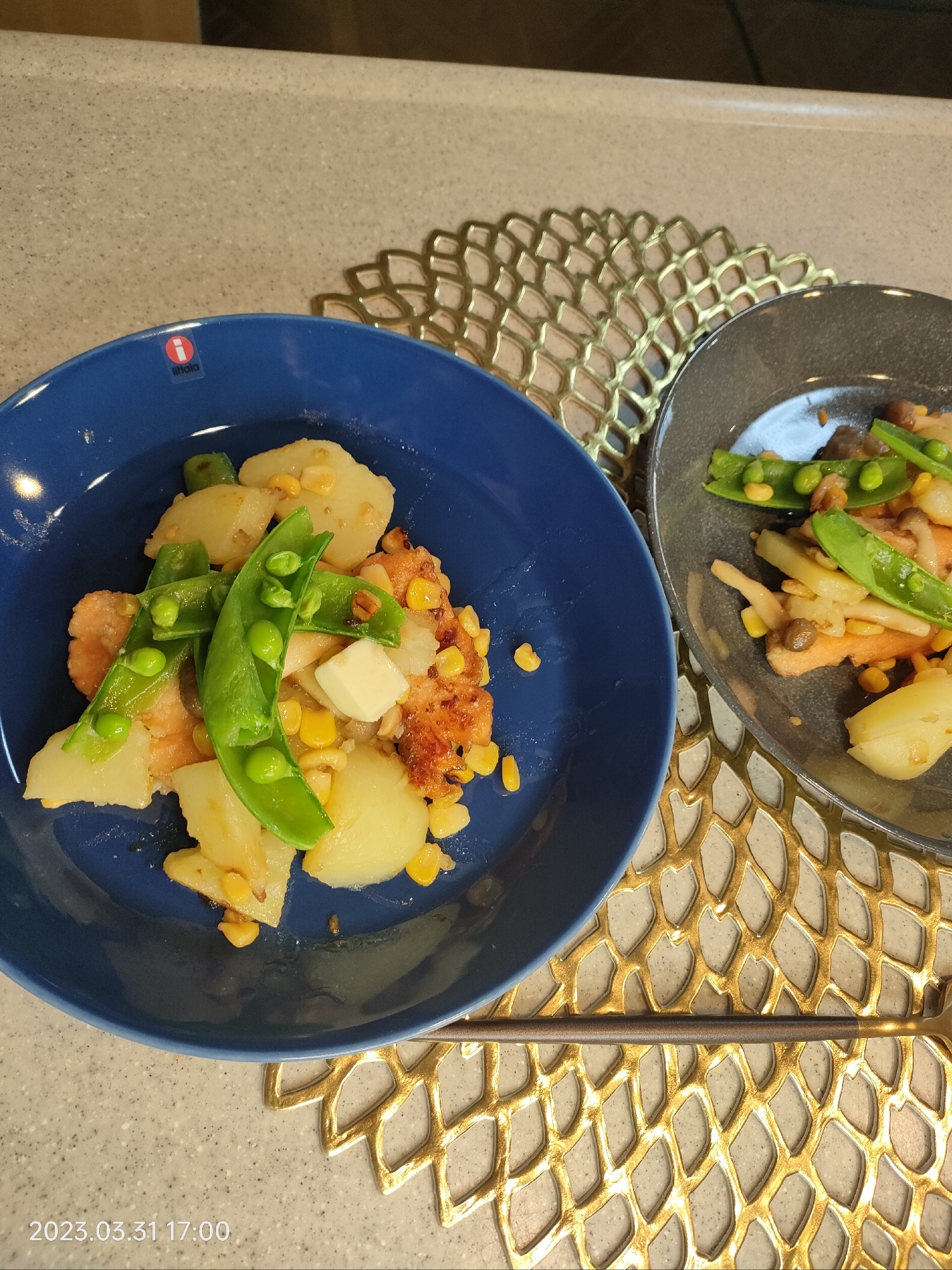 鮭とじゃがいもの麺つゆバター