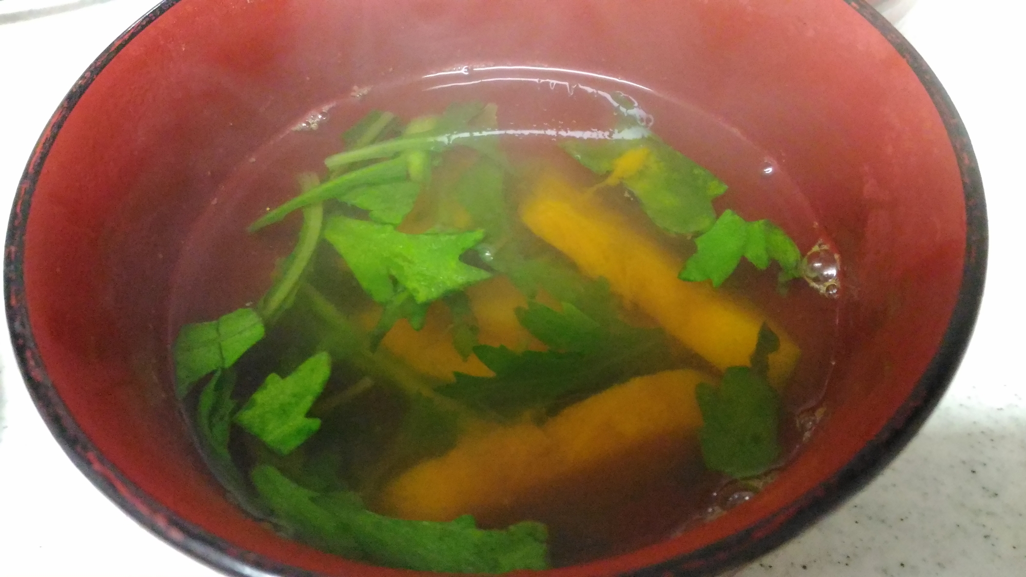 南瓜と菊菜の和風スープ