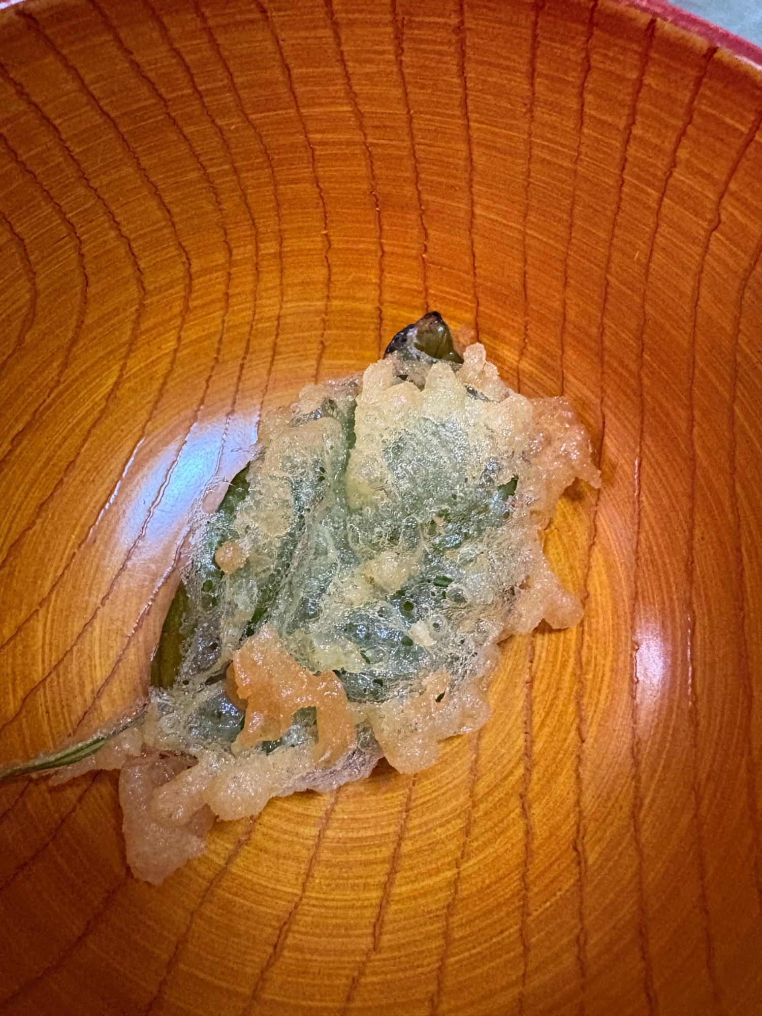 お試しあれ！バジルの天ぷら