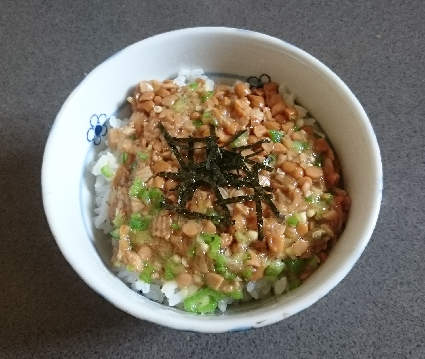 刻みキムチ納豆ご飯