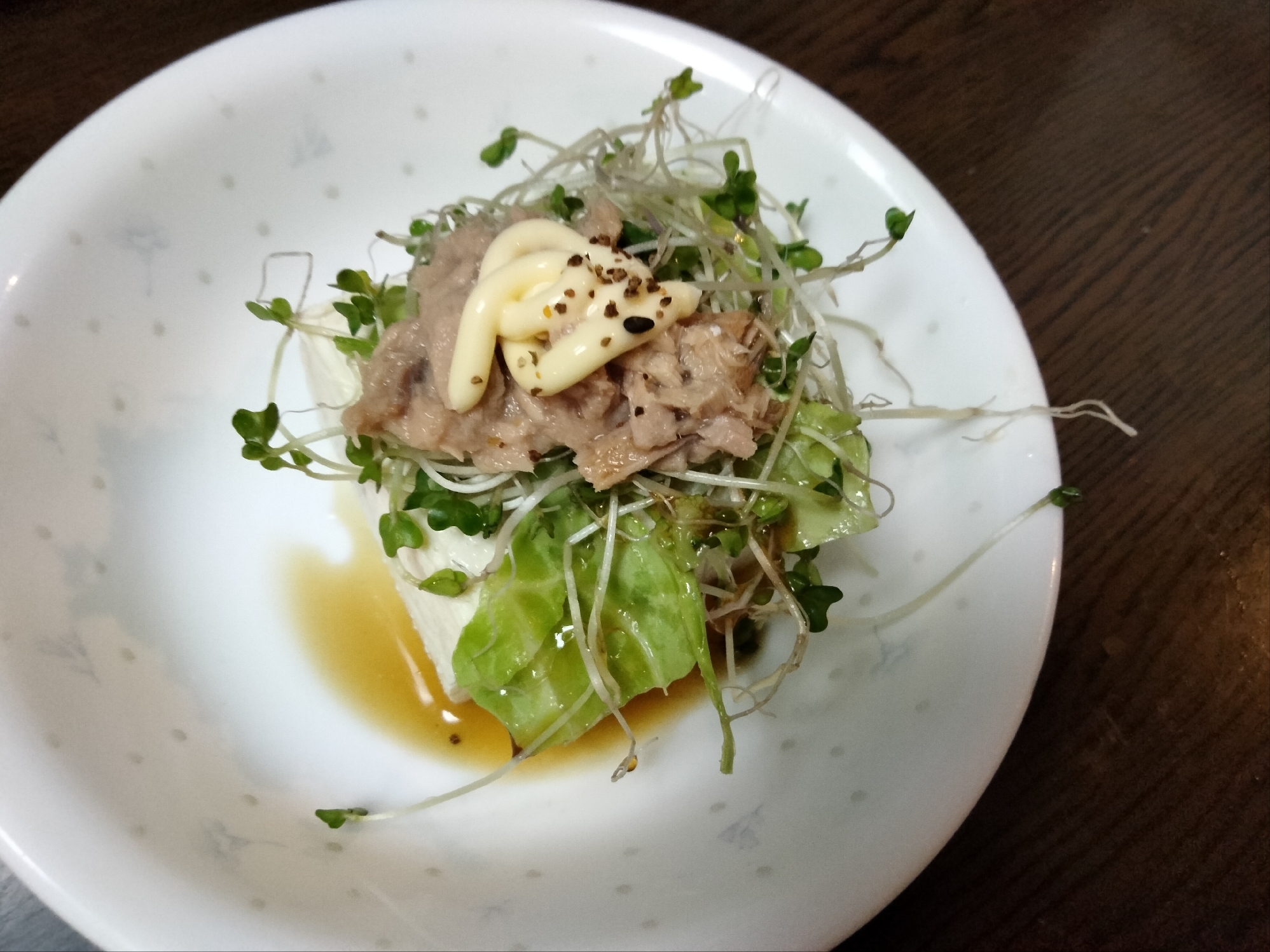 冷奴アレンジ スプラウト春キャベツ&ツナマヨのせて