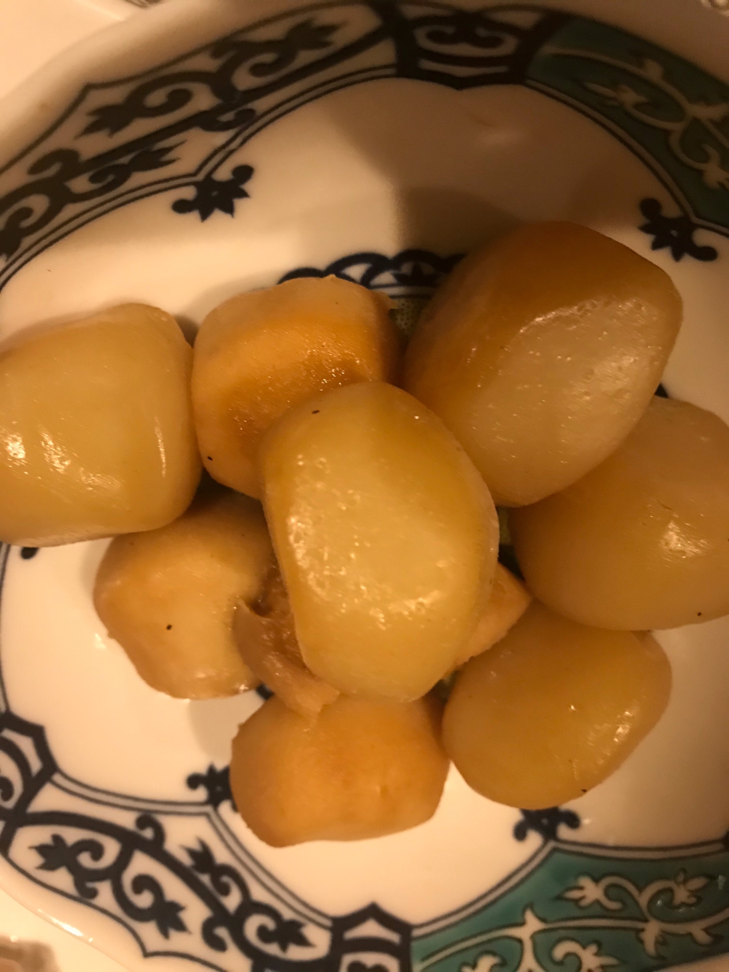 里芋とこんにゃくの煮物！