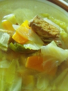 白菜が高かったのでキャベツで作りました！
厚あげって、スープにしても美味しいんですね！