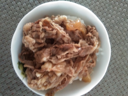 旨い！つゆだく　牛丼