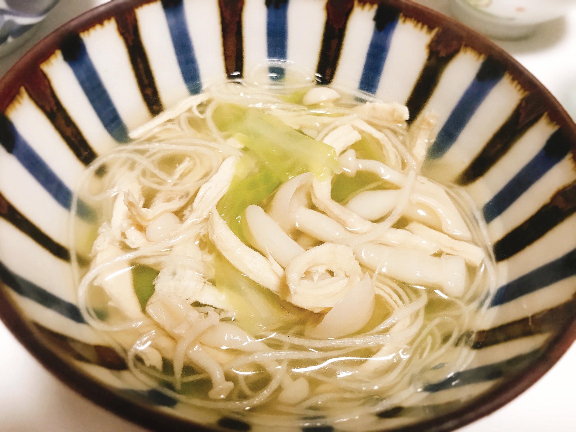 鶏むね肉とキャベツの中華風春雨スープ レシピ 作り方 By Cocopoteito 楽天レシピ 鶏むね肉とキャベツの中華風春雨スープ レシピ 作り方 By Cocopoteito 楽天レシピ