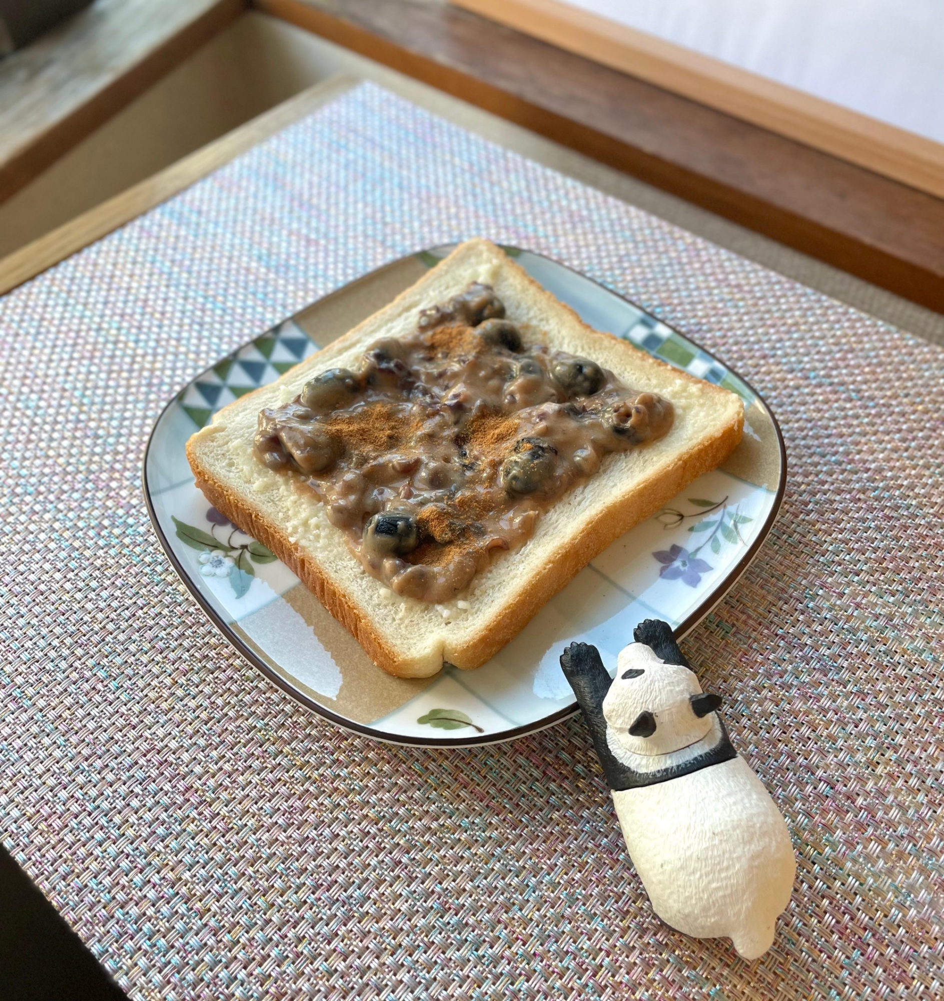 黒豆活用♡黒豆入り餡子ヨーグルトdeオープンサンド