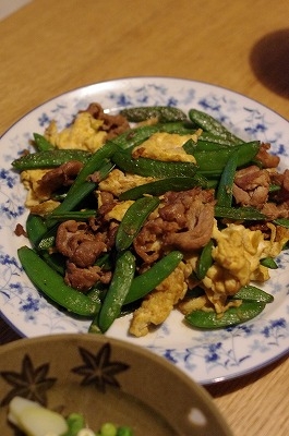 食感が楽しい☆スナップえんどうと豚肉の炒め物