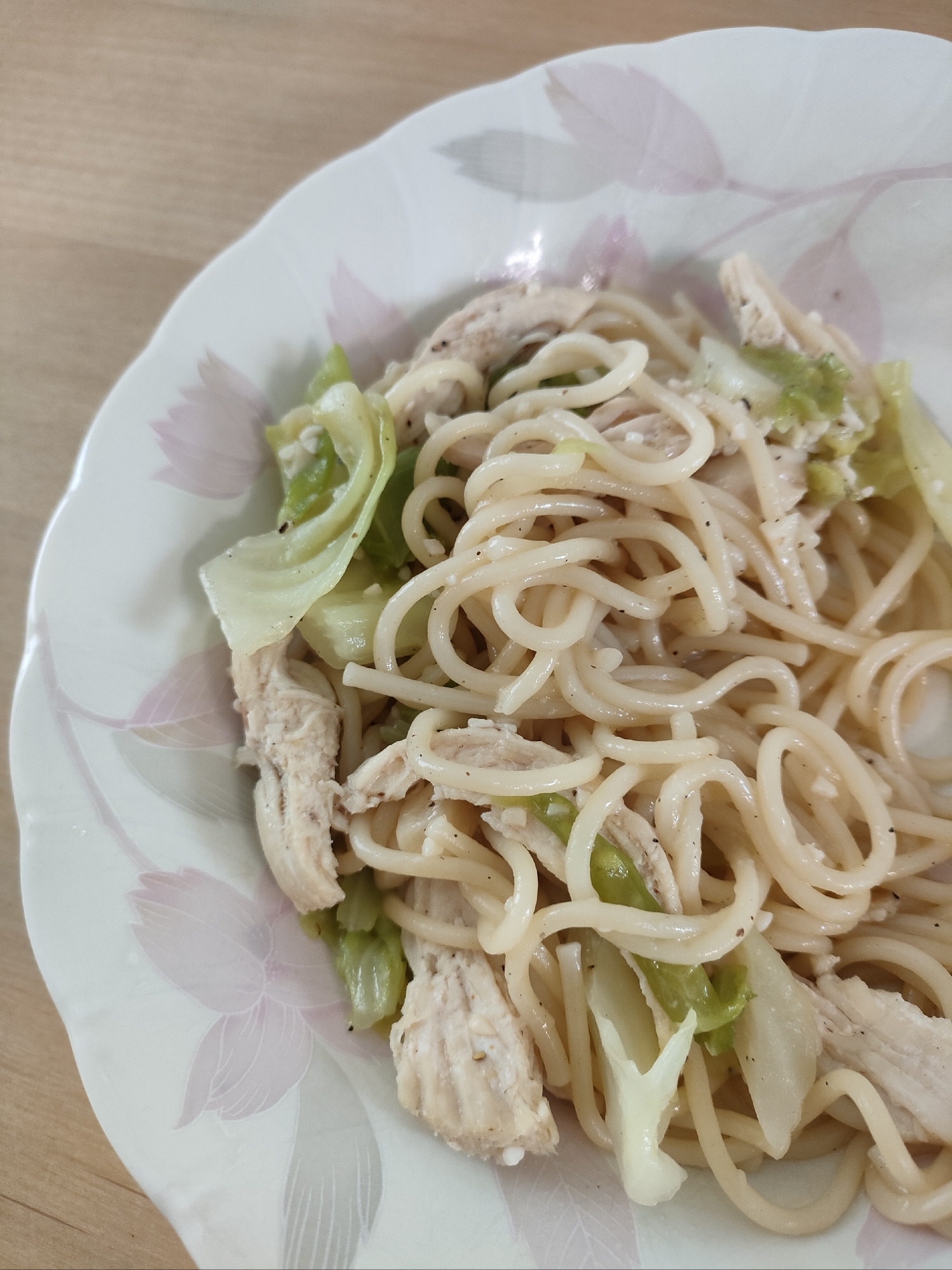 簡単★鶏むね肉とキャベツのパスタ