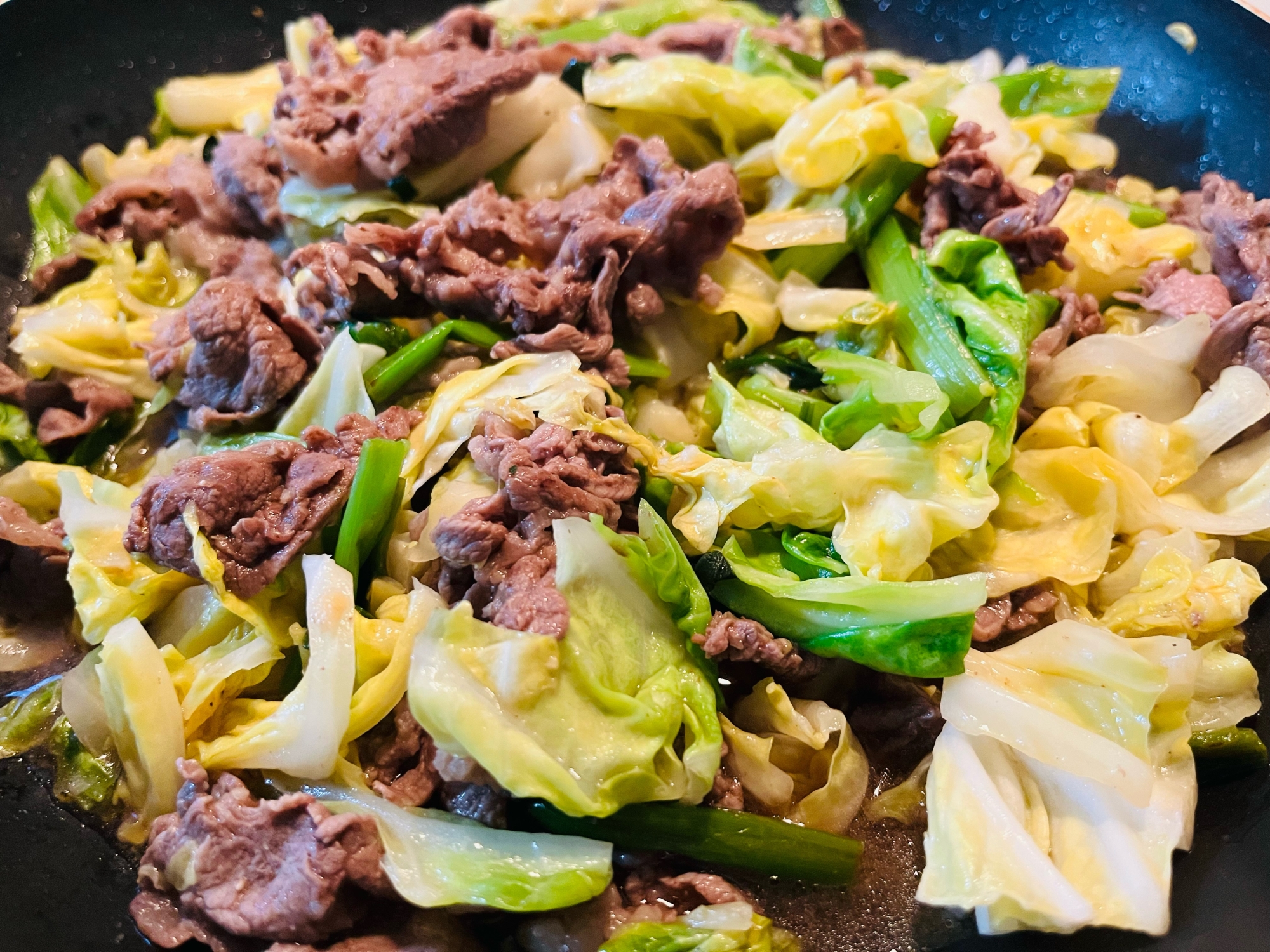 キャベツと牛肉のオイスターソース炒め