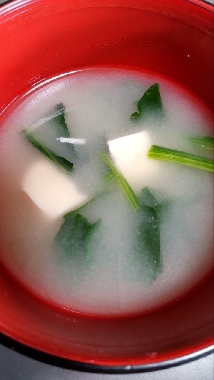 ほうれん草と木綿豆腐の味噌汁