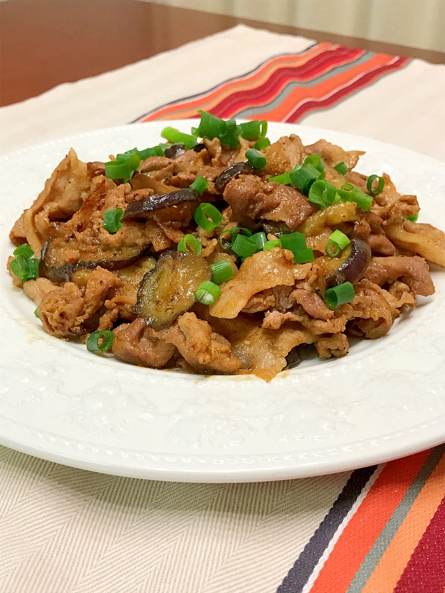 お好みソースで作る「なすと豚肉のカレー風味」