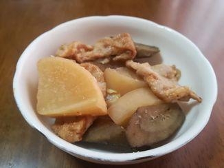 大根とごぼうの味しみ煮物