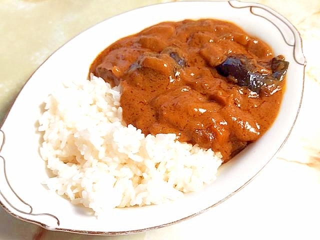 スパイシー?茄子とチキンのココナツミルクカレー♪