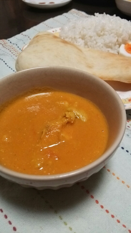 完熟トマトのバターチキンカレー