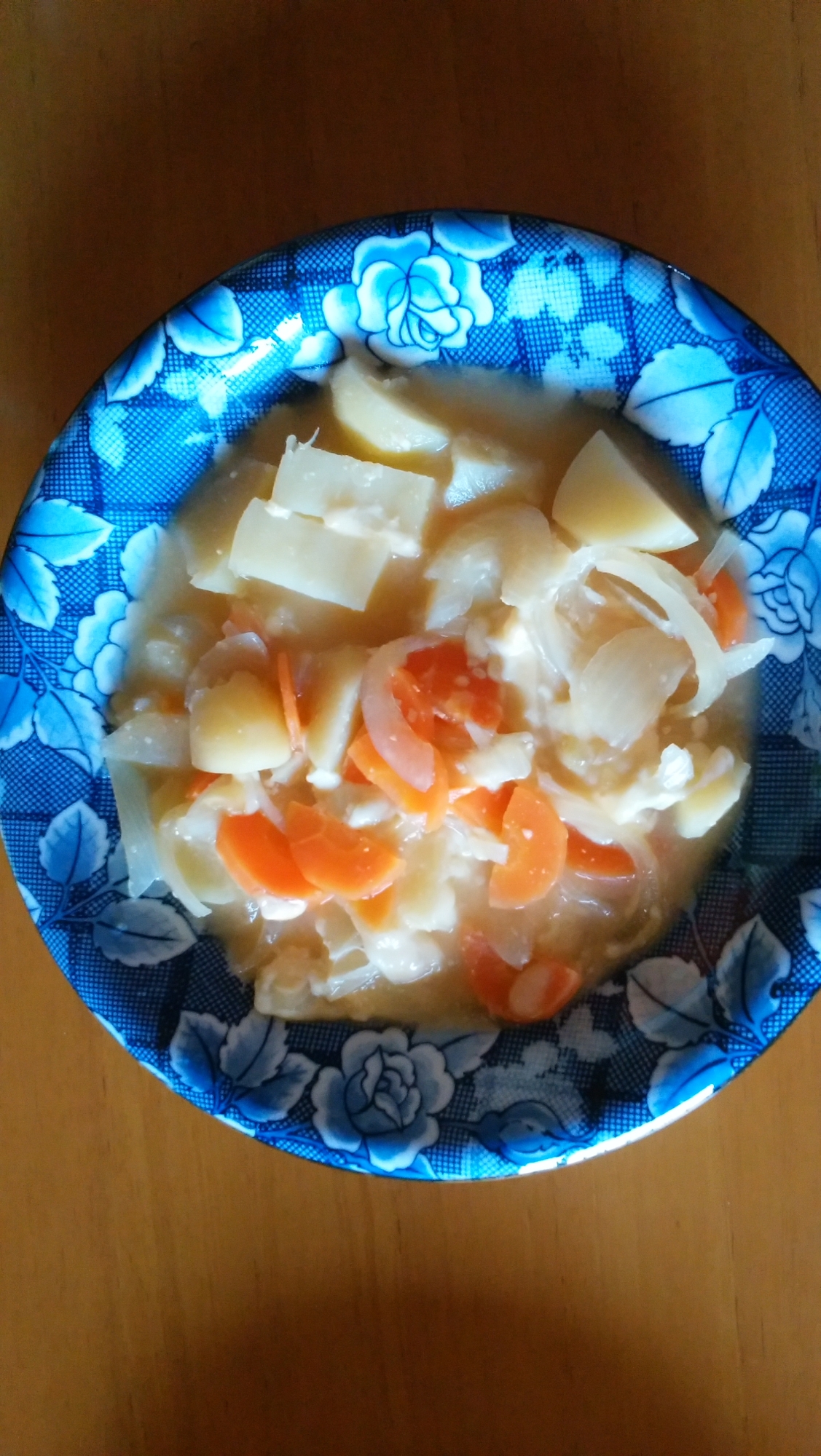 じゃがいも 人参 玉ねぎの味噌チーズ煮 レシピ 作り方 By みぽりん9215 楽天レシピ じゃがいも 人参 玉ねぎの味噌チーズ煮 レシピ 作り方 By みぽりん9215 楽天レシピ