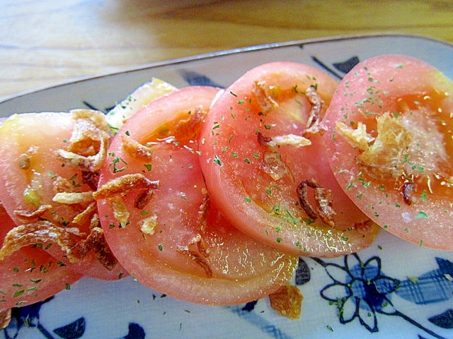 フライドオニオントマトパセリサラダ