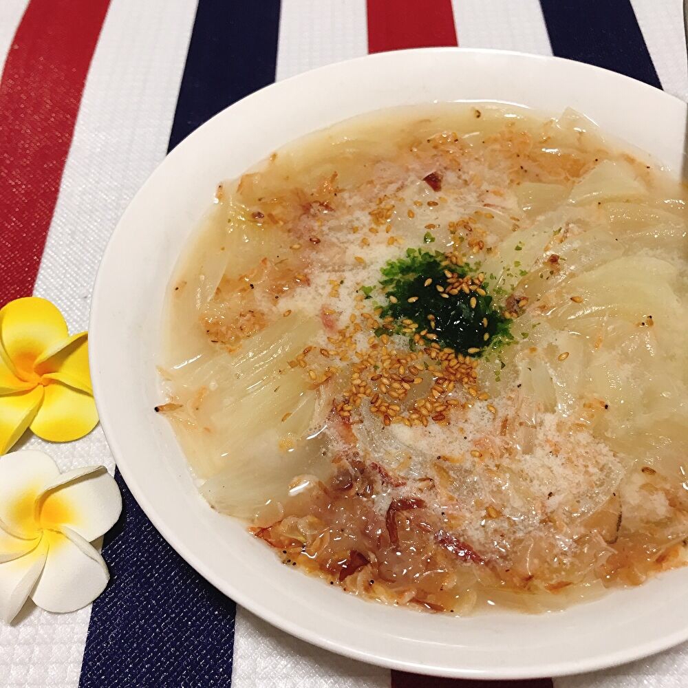 玉ねぎのスープ＊豆乳/黒酢/乾燥エビ
