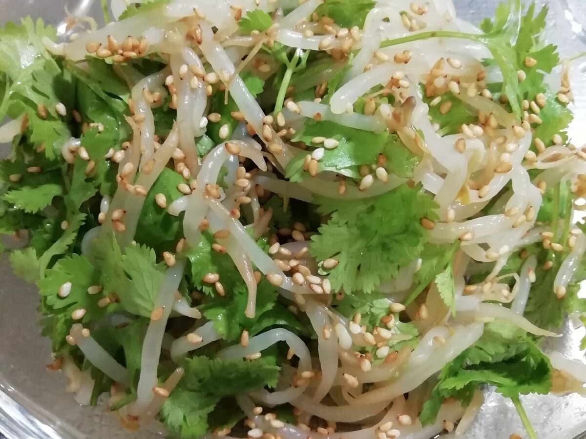 もやしとパクチーのエスニックサラダ レシピ 作り方 By Choco4755 楽天レシピ もやしとパクチーのエスニックサラダ レシピ 作り方 By Choco4755 楽天レシピ