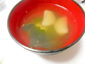 かぶとわかめの中華風スープ