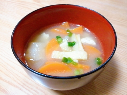 冷蔵庫にある野菜など色々入れて美味しく出来ました♪
栄養がたっぷり摂れていいですね(*^-^*)
ご馳走様でした♪