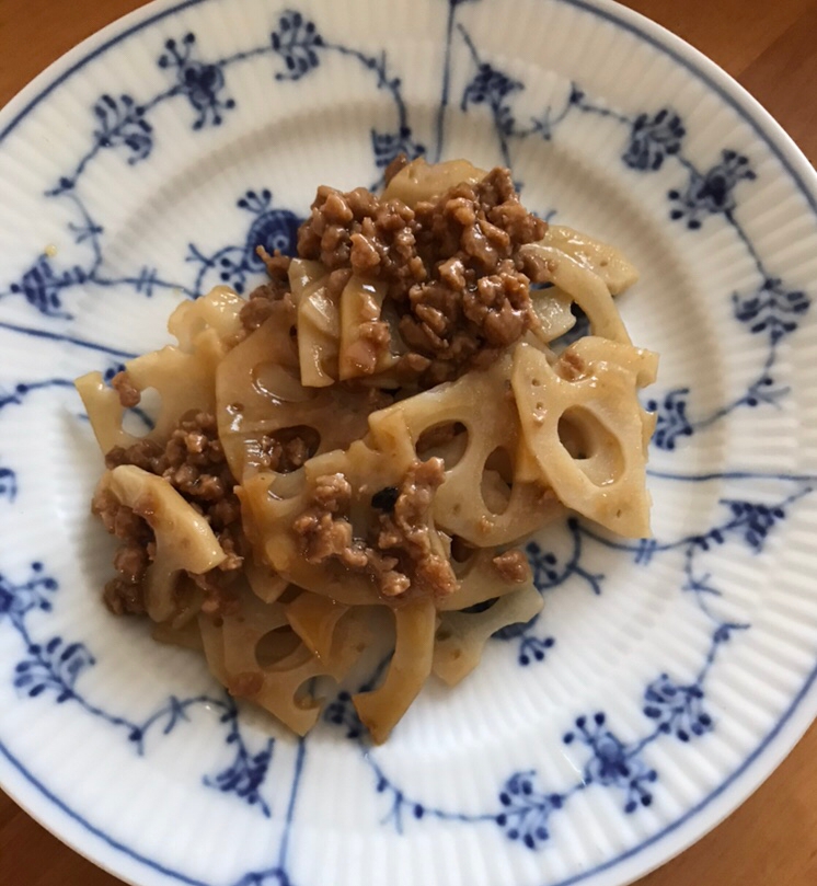 レンコンと大豆ミートのすき焼きのたれ炒め