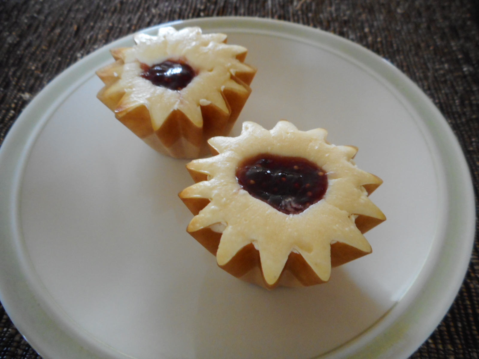 ジャム入りミニチーズケーキ レシピ 作り方 By Mococo05 楽天レシピ ジャム入りミニチーズケーキ レシピ 作り方 By Mococo05 楽天レシピ