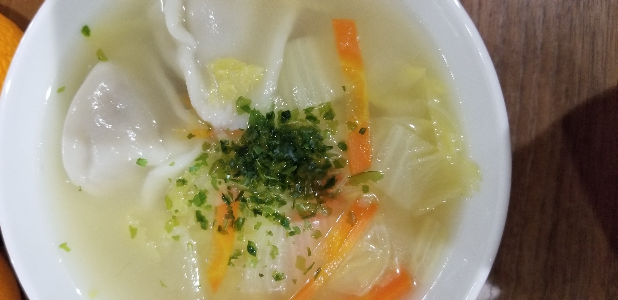 白菜と水餃子のスープ