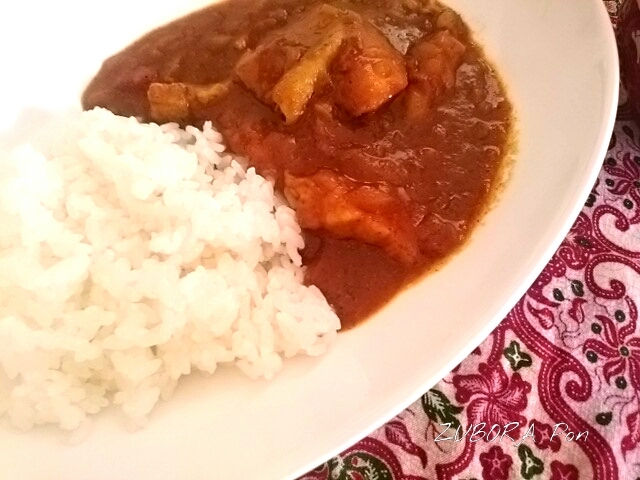 プルーンの中辛カレー