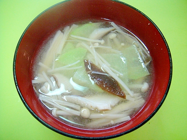 隼人瓜とえのき椎茸の味噌汁