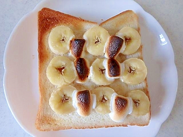 簡単♪食パンで♪マシュマロバナナパン