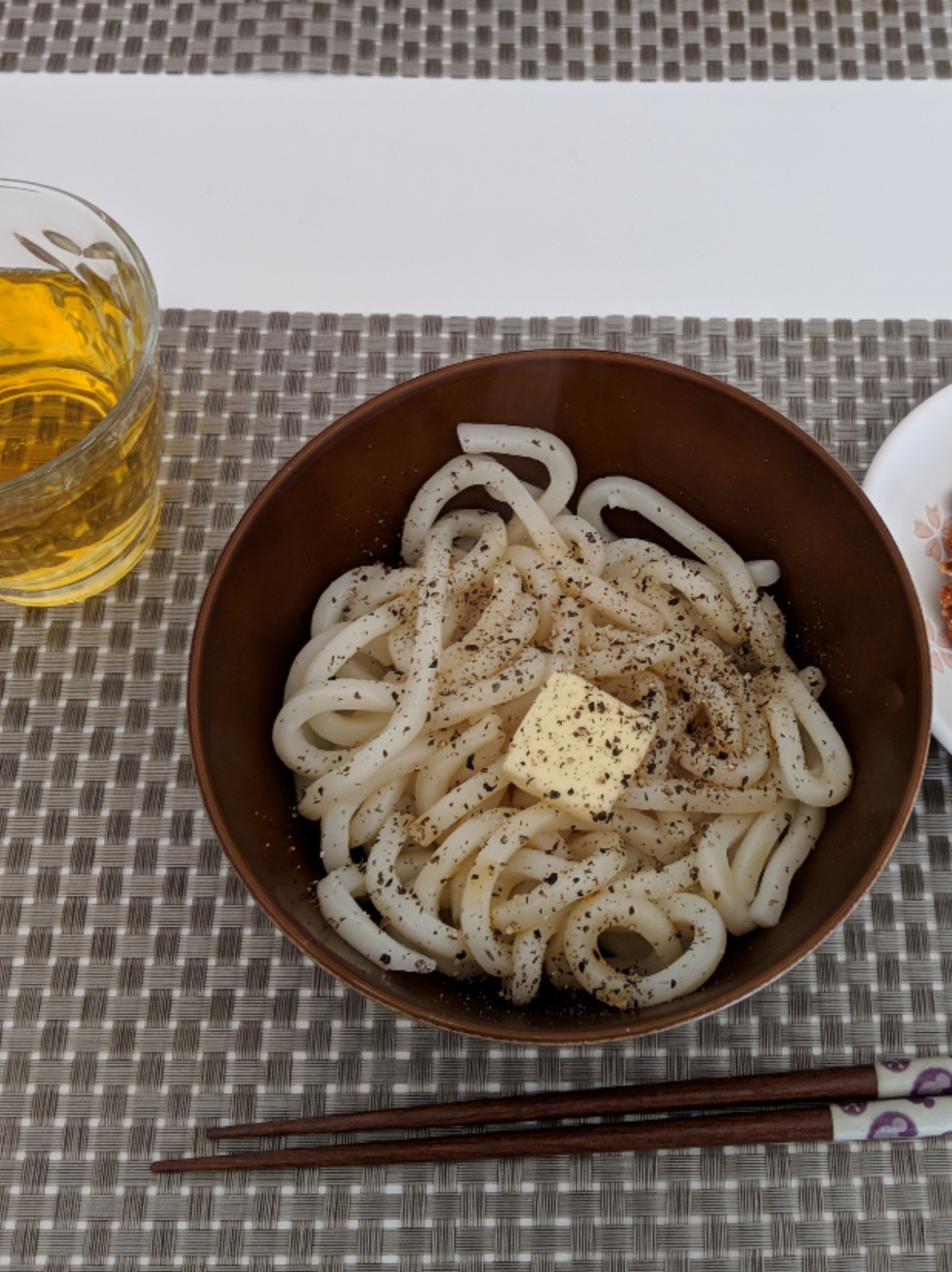 やみつき！麺つゆの残りでバターうどん