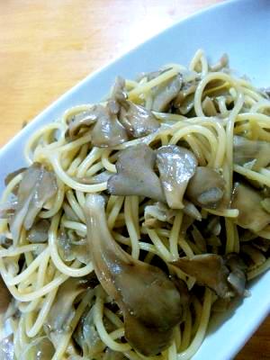 ひとりランチに★たっぷり舞茸のパスタ