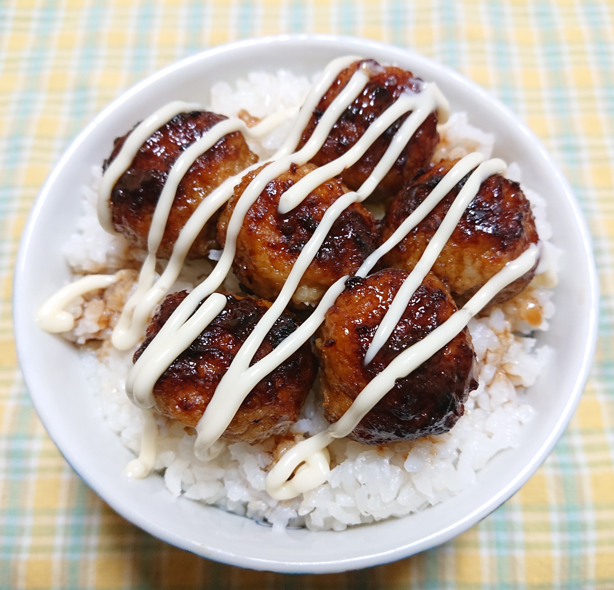 余った焼き鳥のつくねで☆つくねマヨ丼