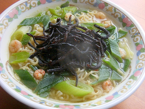 ミネラル一杯❤ひじきラーメン♪（ルイボスティー）