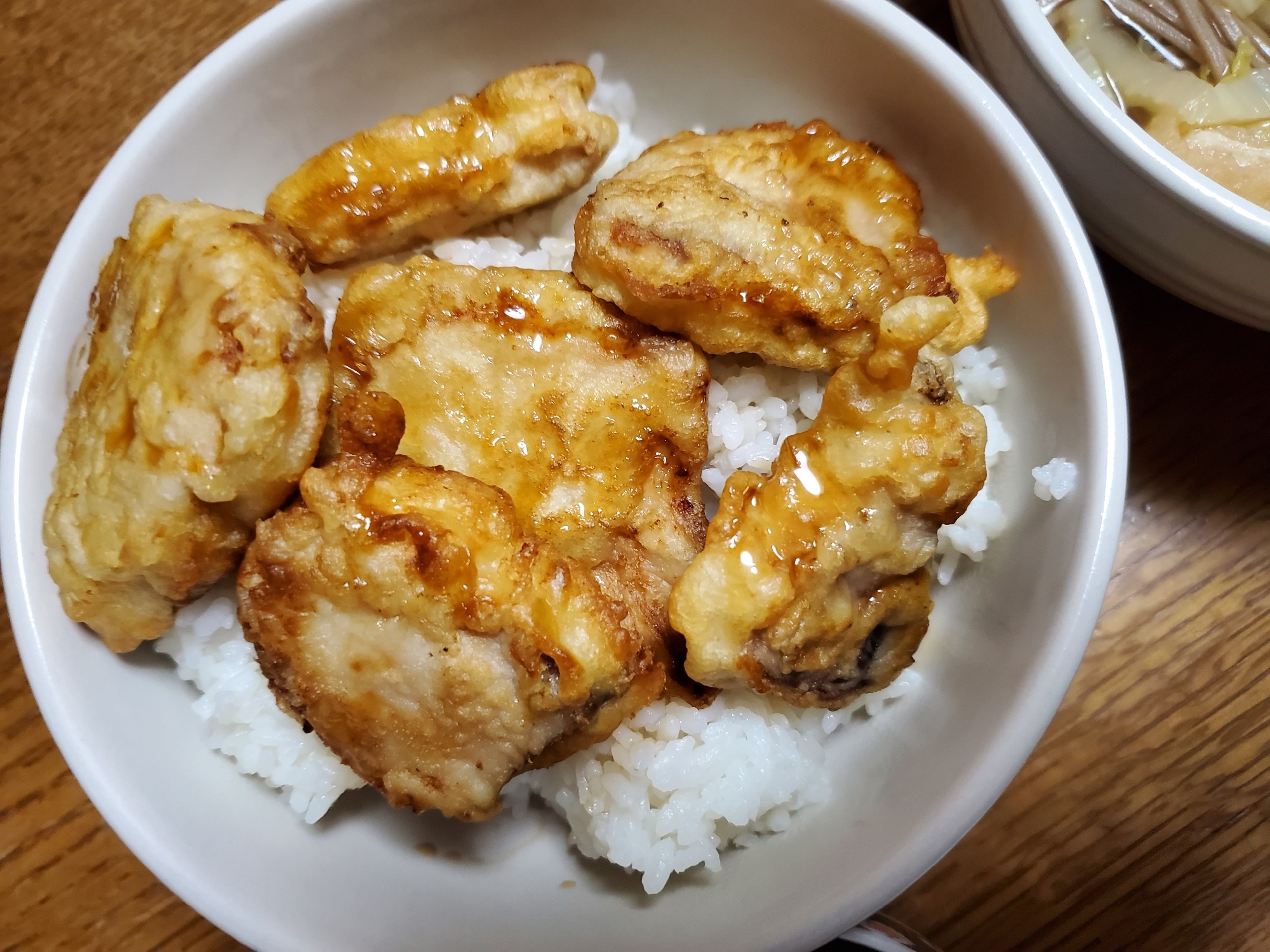 マグロの天ぷらの甘辛天丼